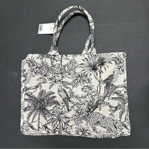 NEW H&M Printed Black and White Jacquard Toile Tote